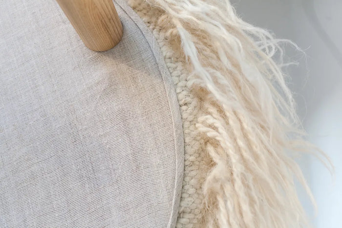 Mapico pouf upholstery texture and finish, 100% natural sheep wool craftsmanship