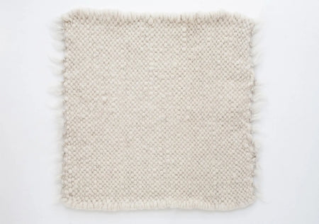 Samples of materials for the white pouf