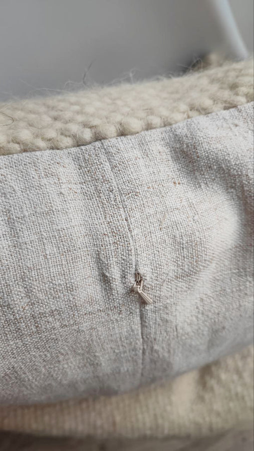 Strypa pillow