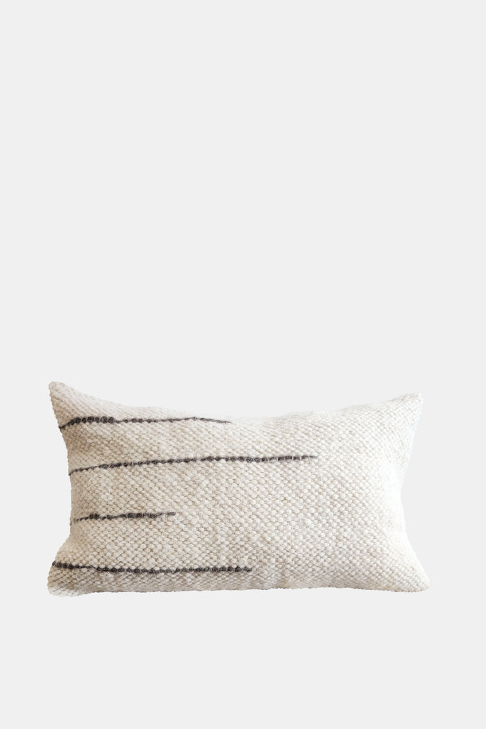 Strypa pillow
